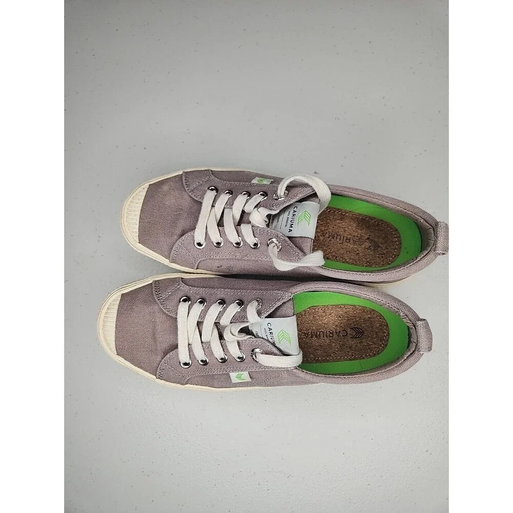 Cariuma Grey Canvas Low Top Sneaker Shoes - Size 7